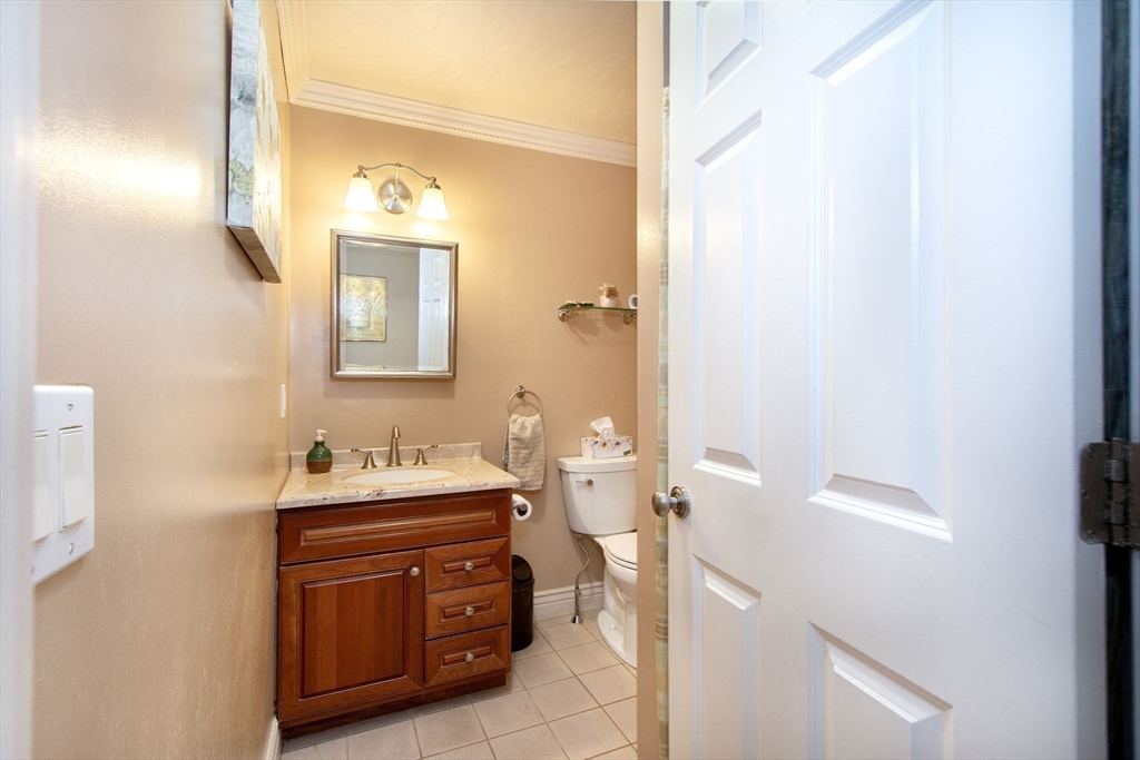 206 Thayer Street # 206