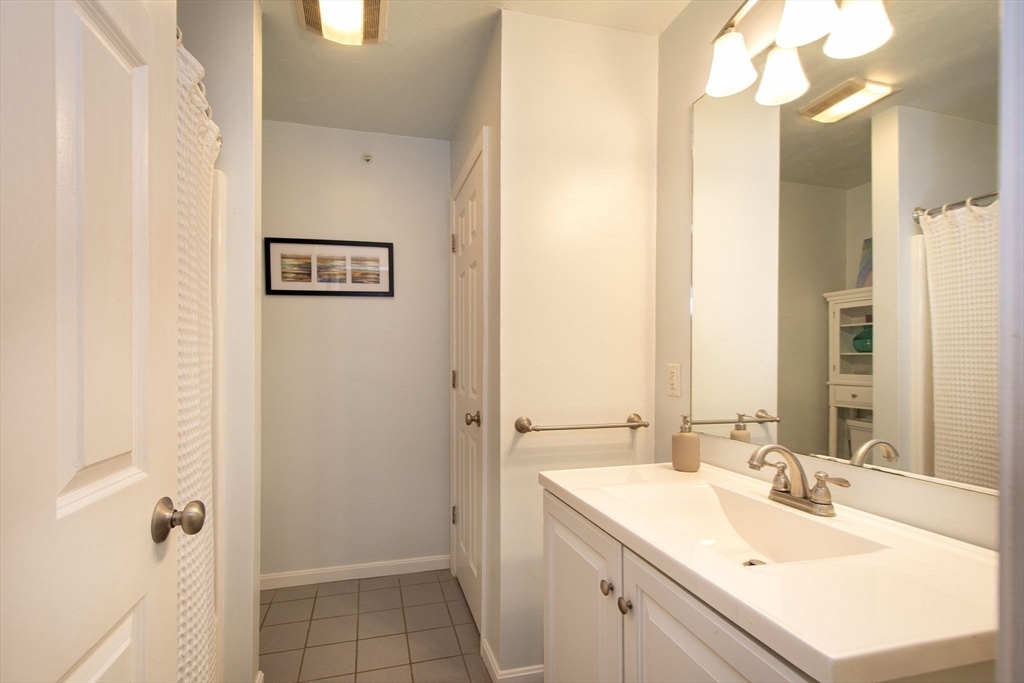 206 Thayer Street # 206