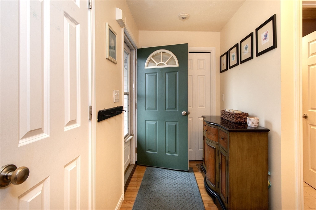 206 Thayer Street # 206