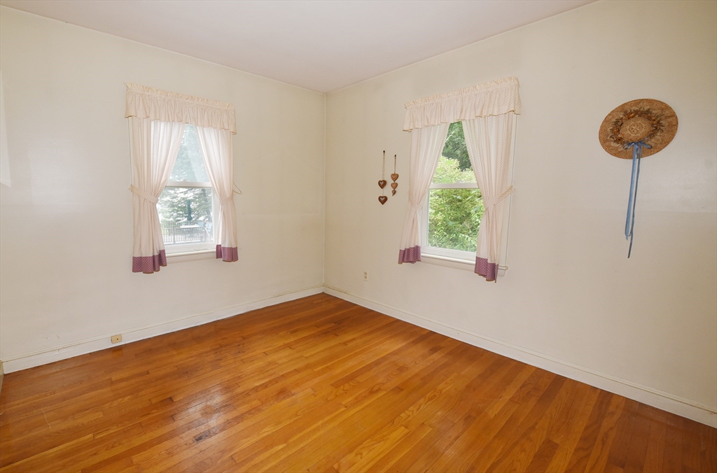 35 Ingrid Road