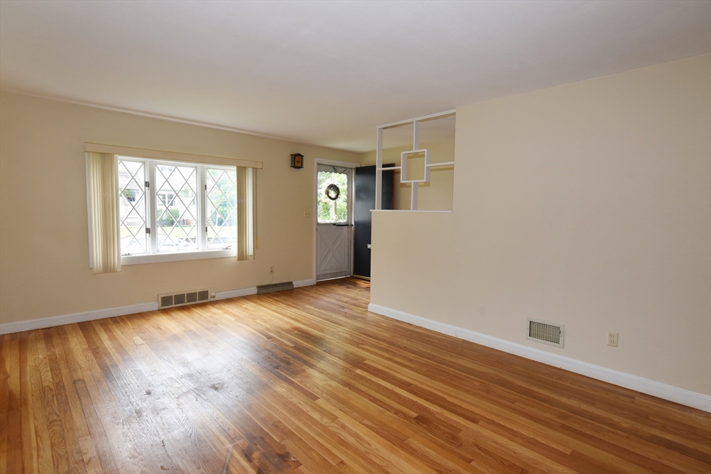35 Ingrid Road