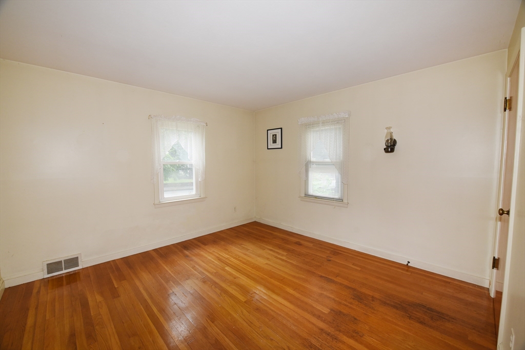 35 Ingrid Road