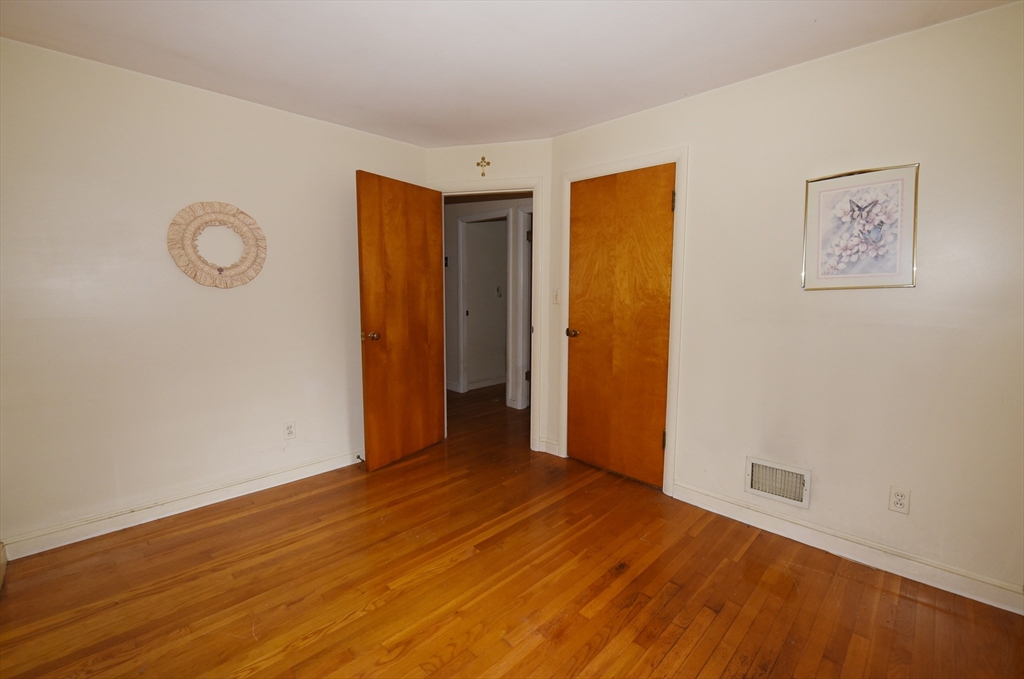 35 Ingrid Road