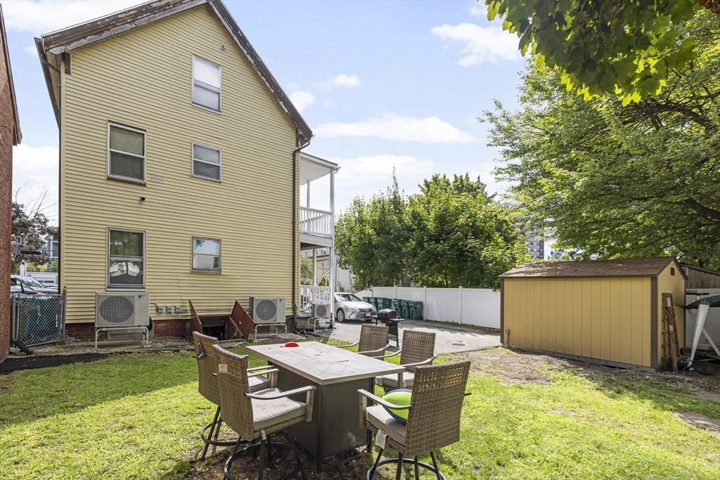 20 Beacon Hill Avenue