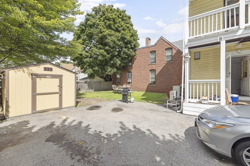 20 Beacon Hill Avenue