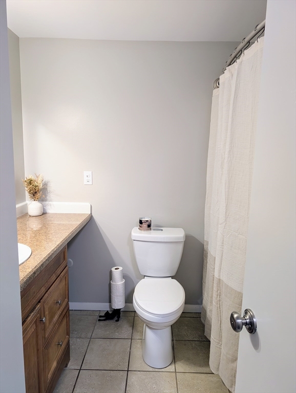 220 Bedford # 2F