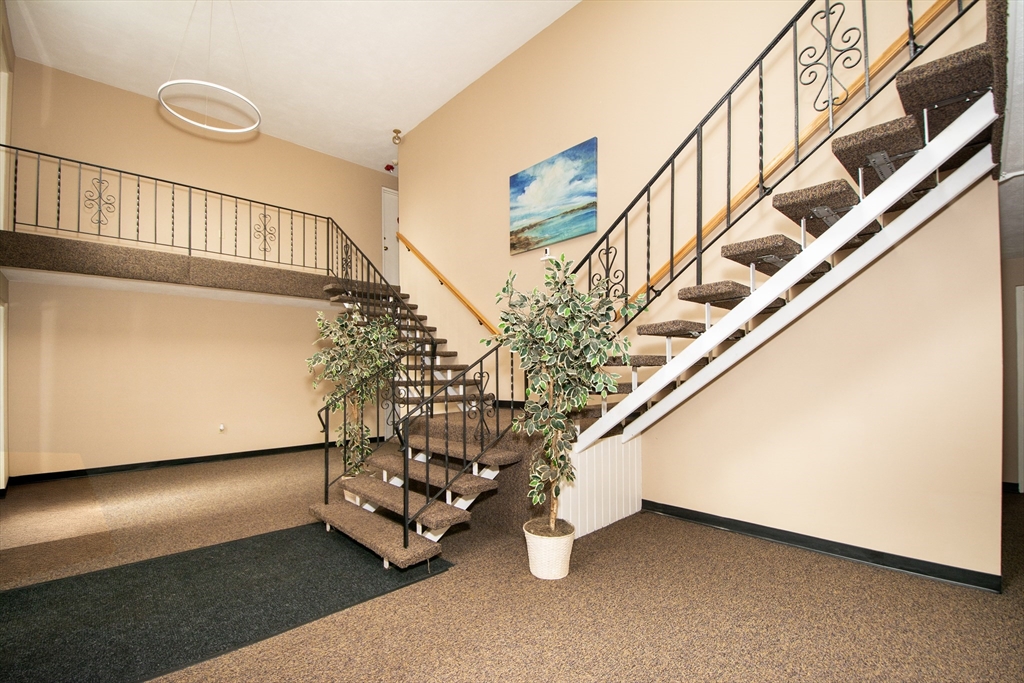 40 Fountain Lane # 6