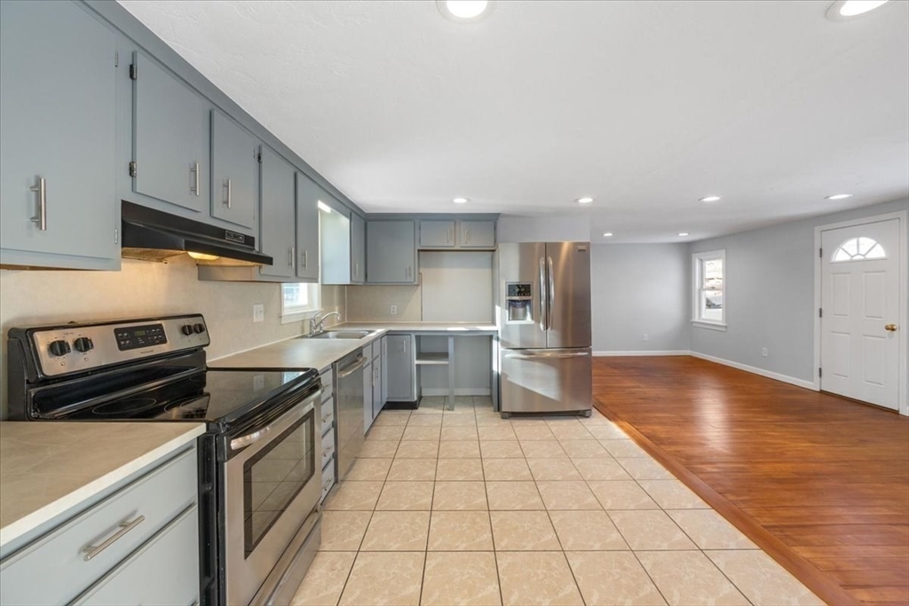 9 Cynthia Ave