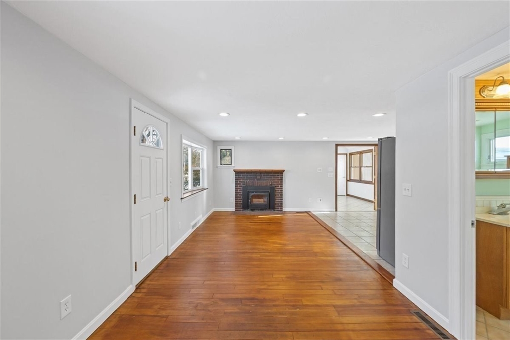 9 Cynthia Ave