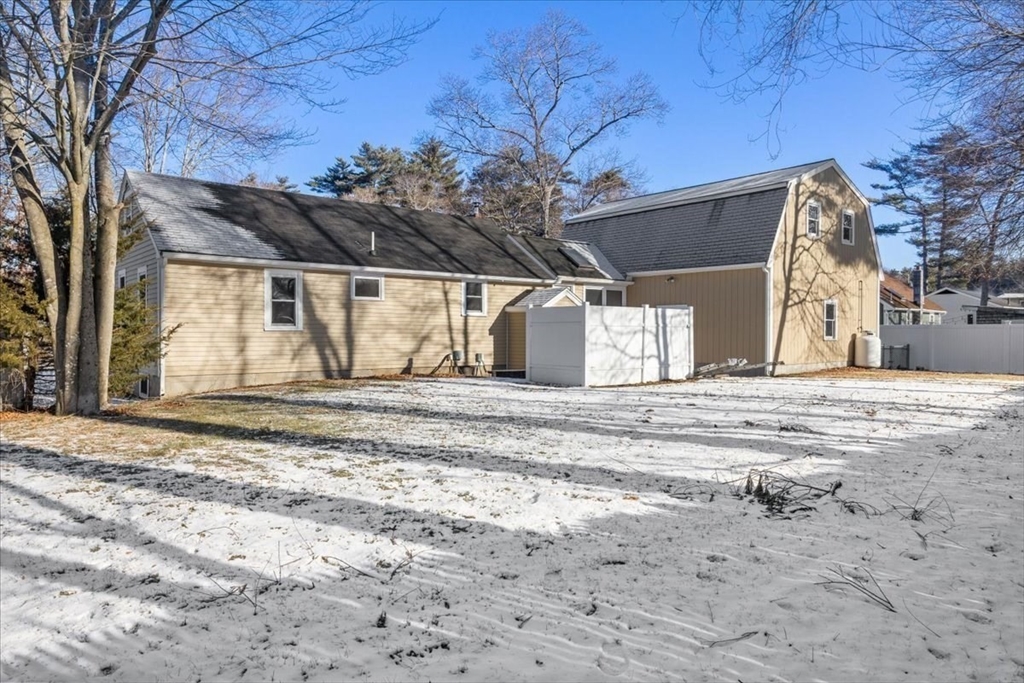 9 Cynthia Ave