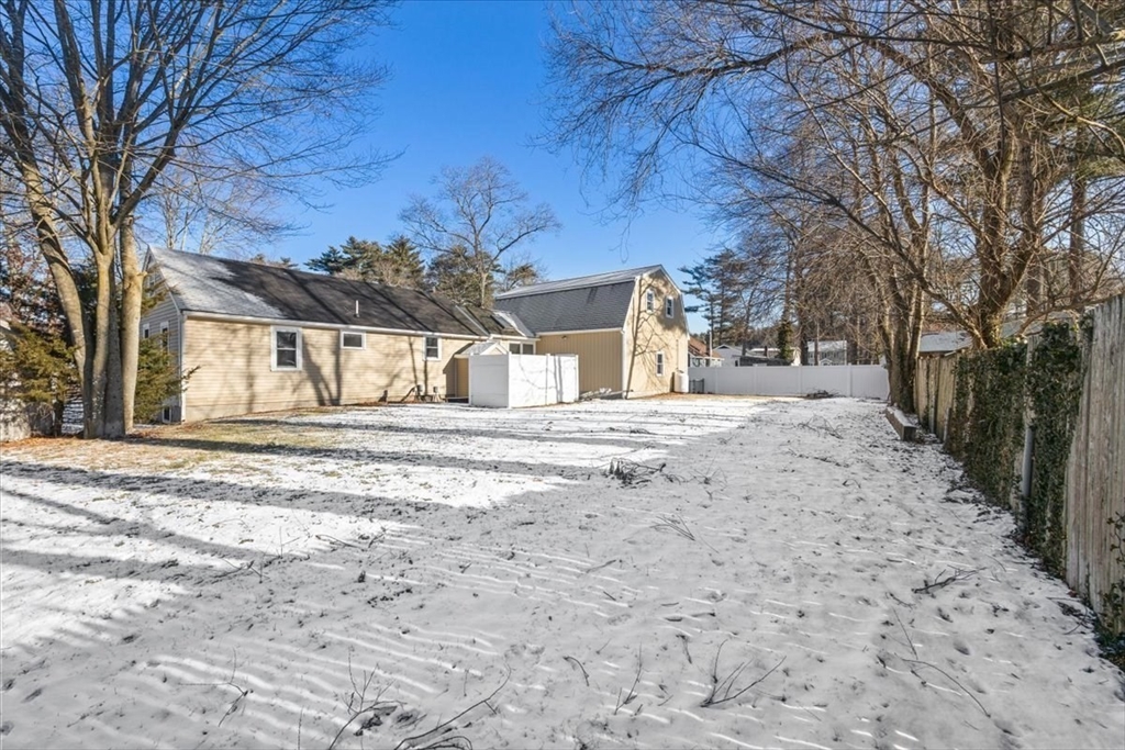 9 Cynthia Ave