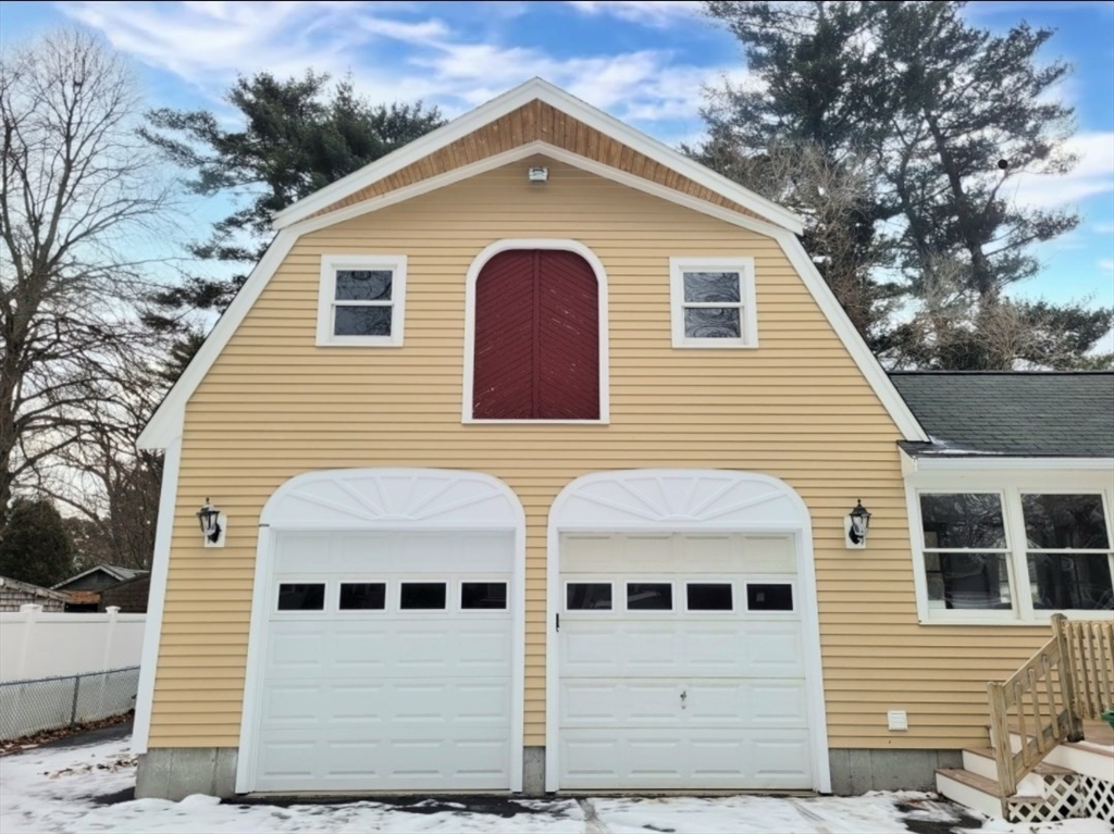 9 Cynthia Ave