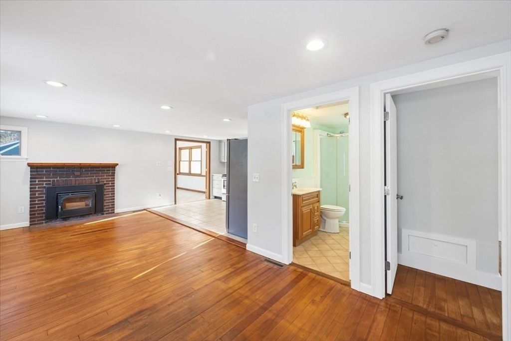 9 Cynthia Ave