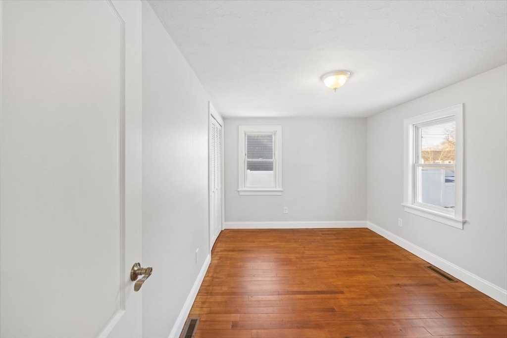 9 Cynthia Ave