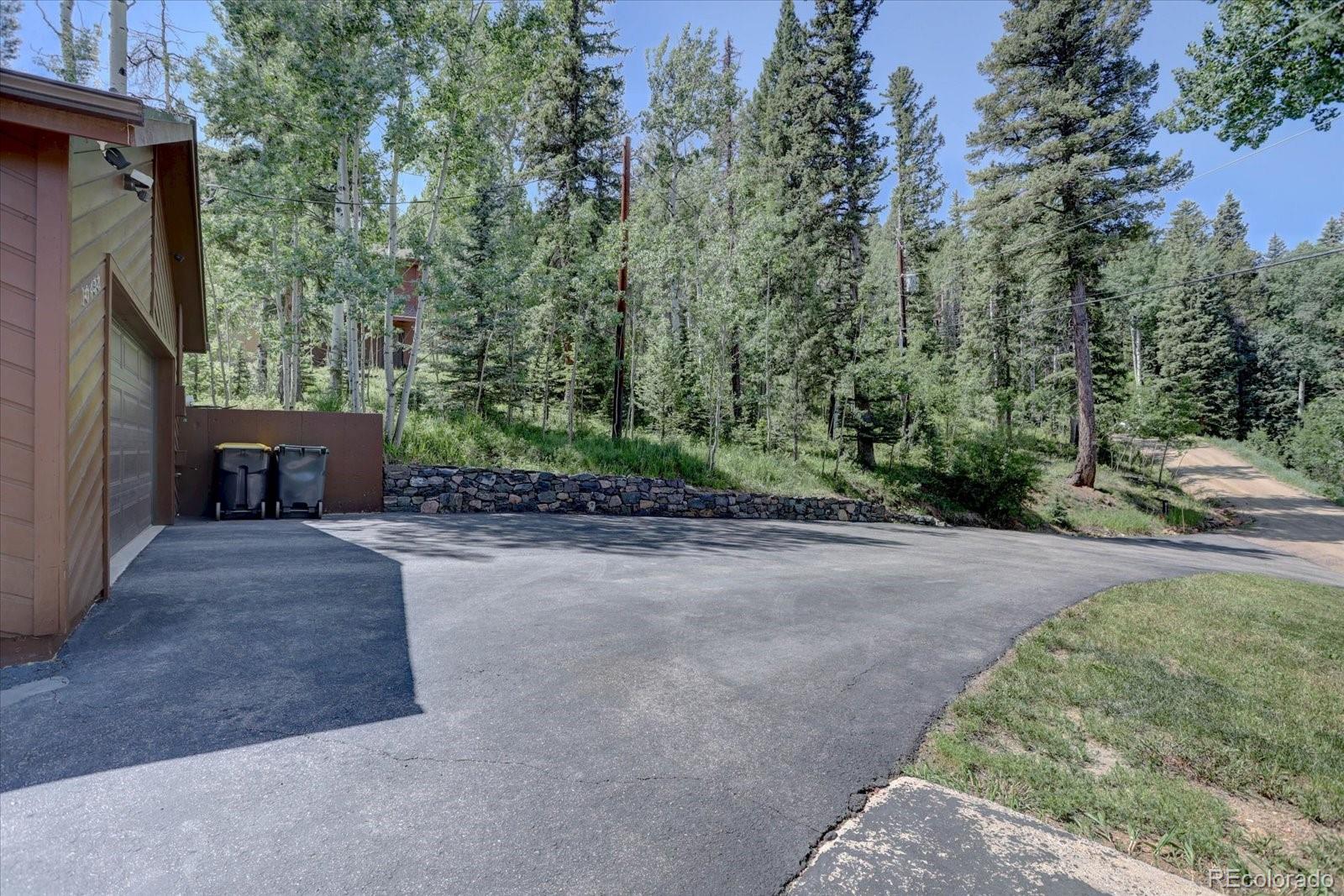 10438 Sunlight Lane