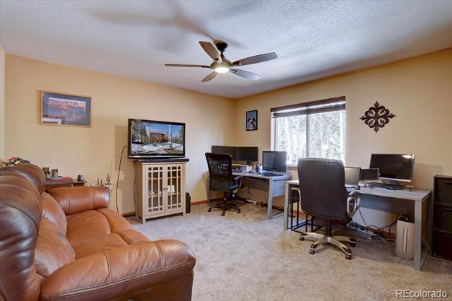 10438 Sunlight Lane