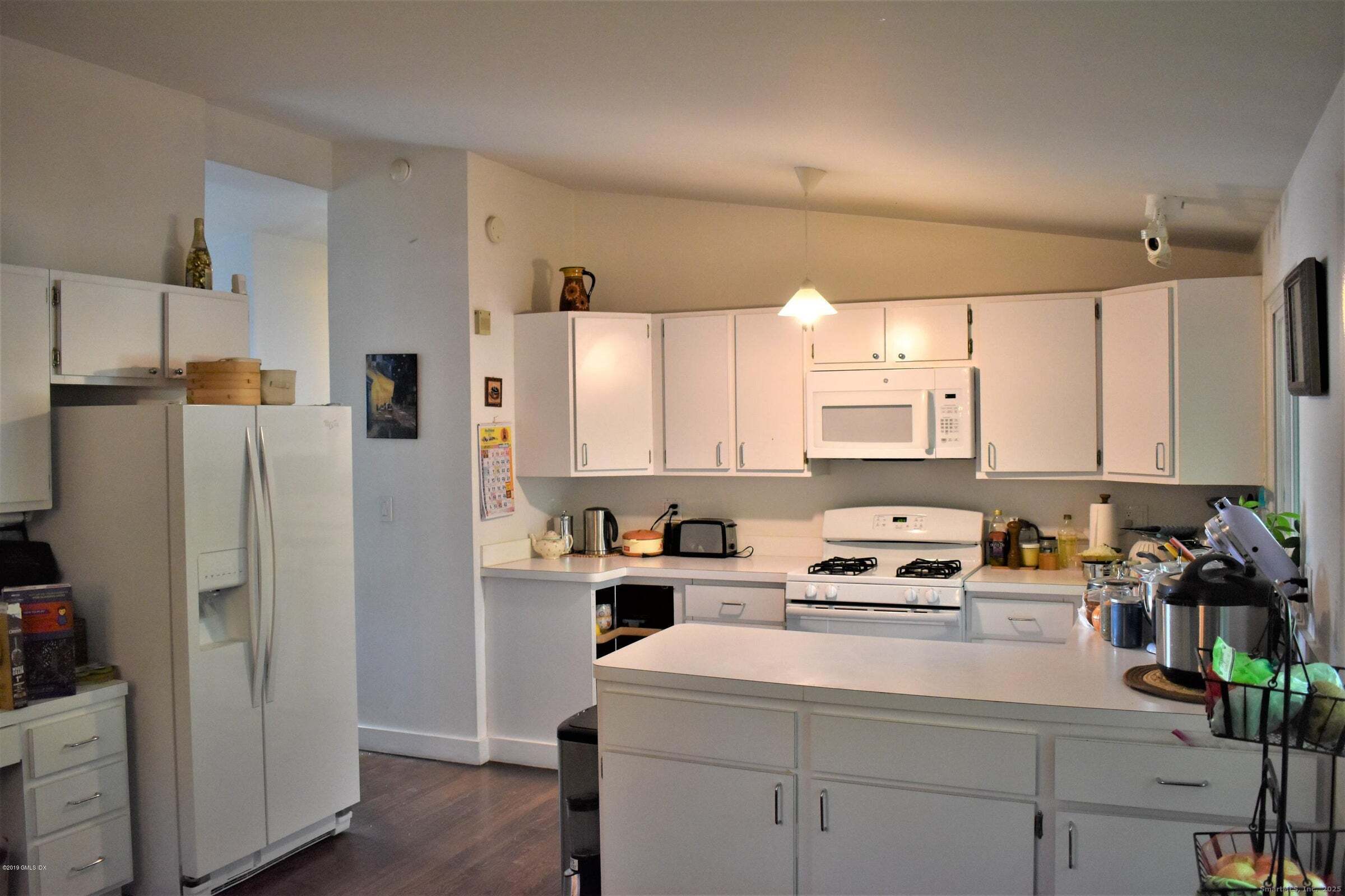 4 Split Timber Place