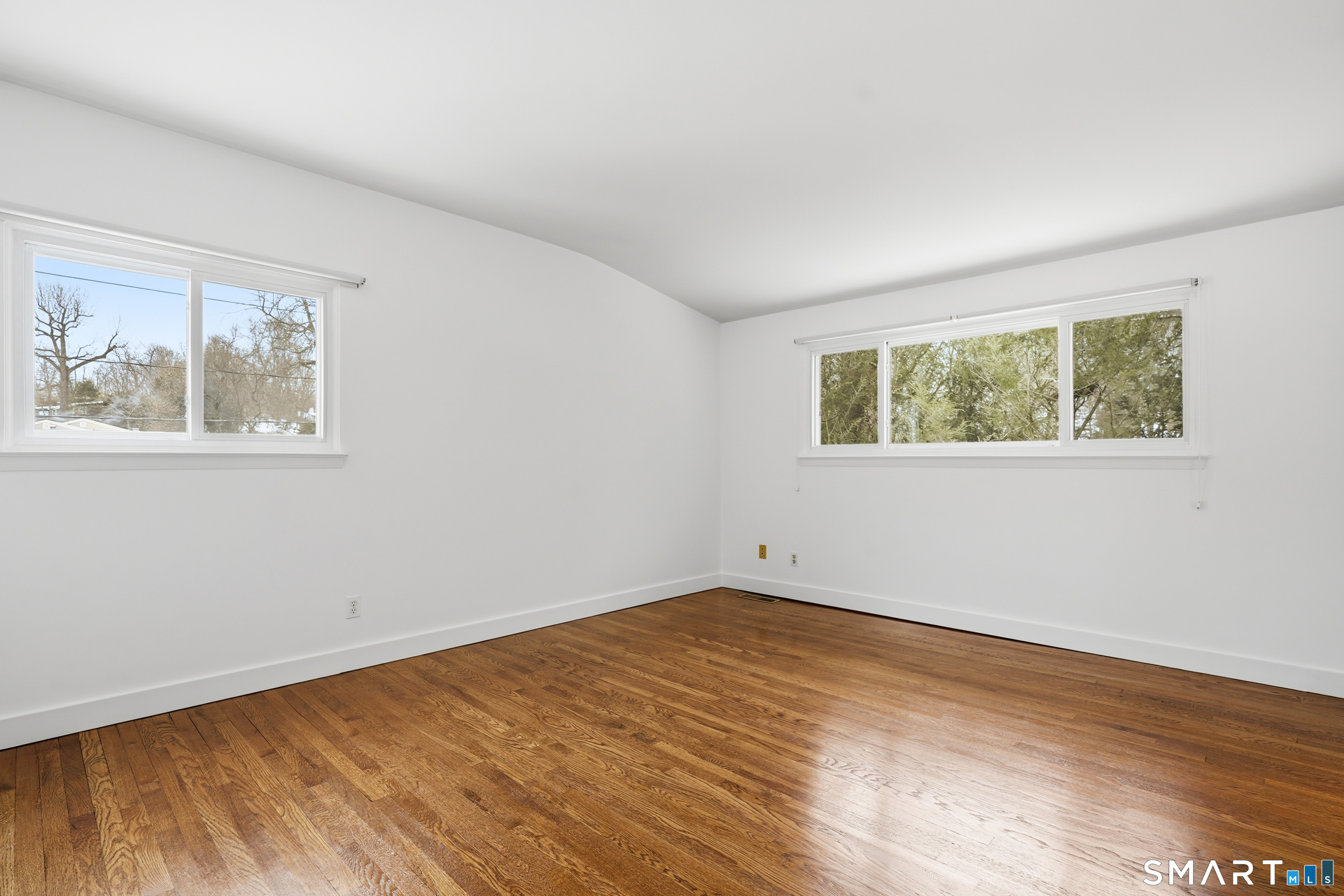 4 Split Timber Place