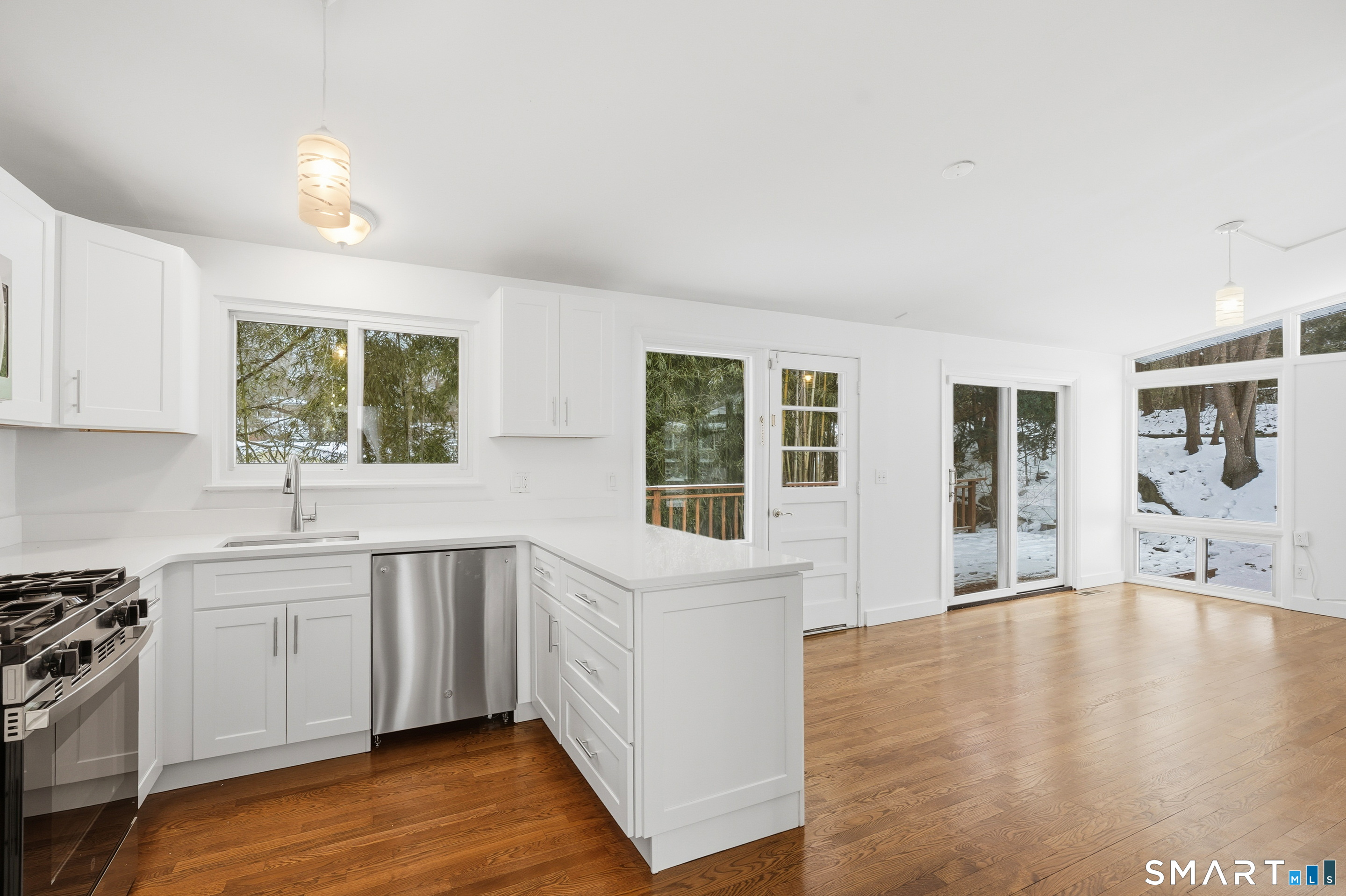 4 Split Timber Place