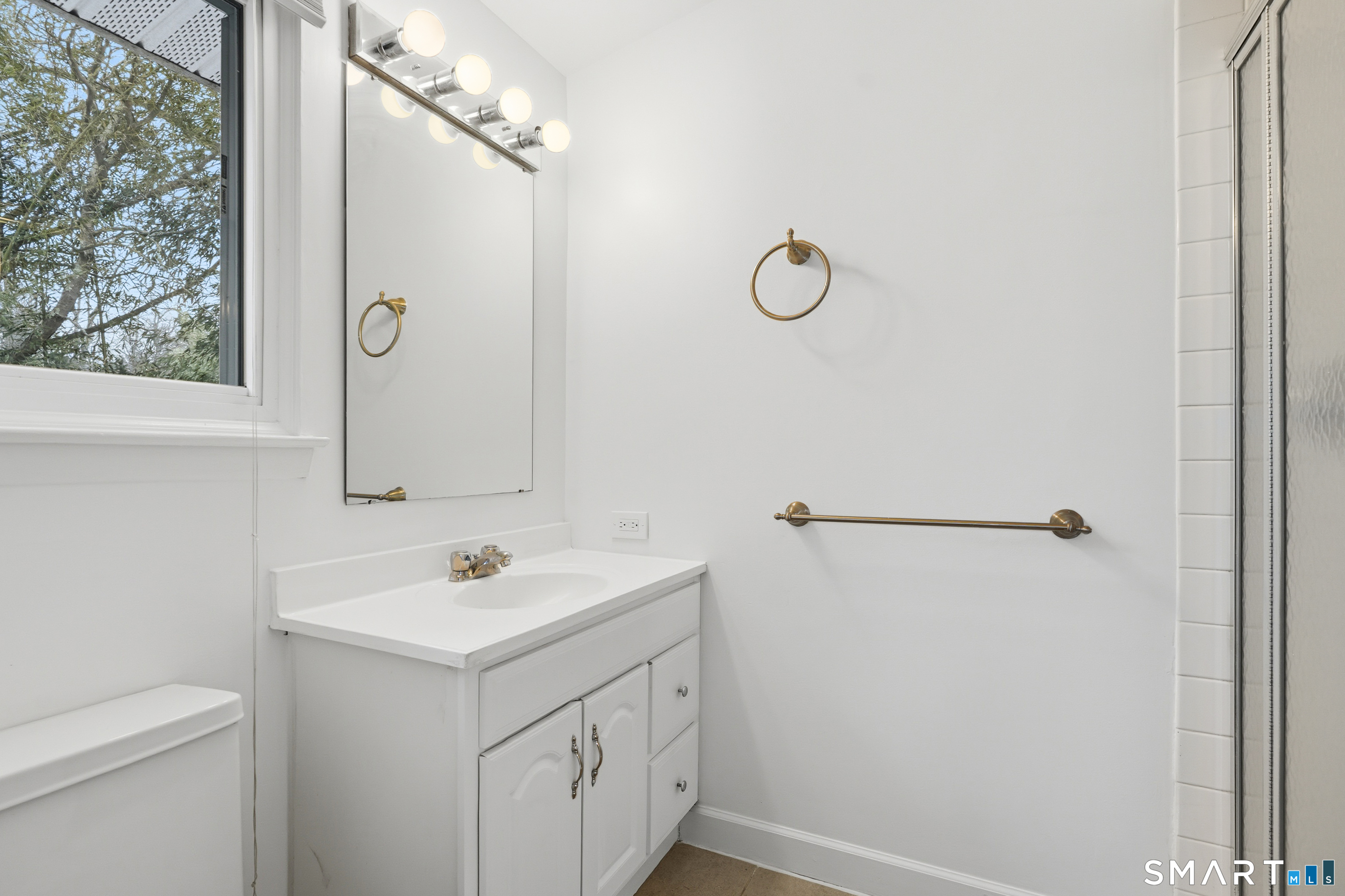 4 Split Timber Place