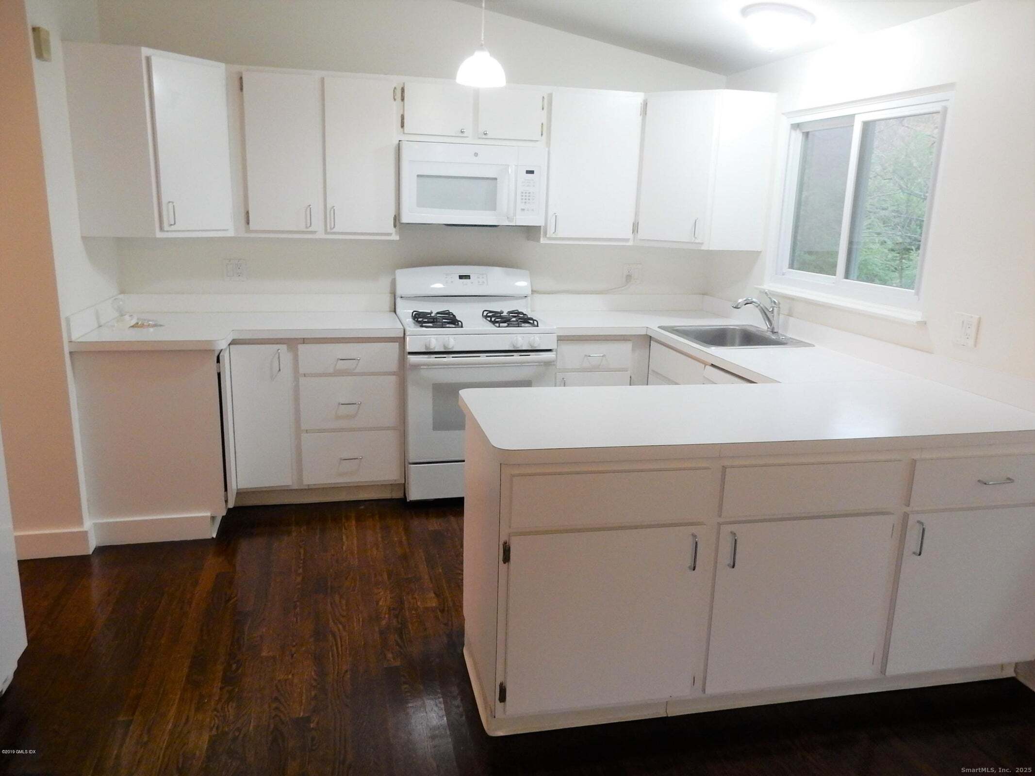 4 Split Timber Place