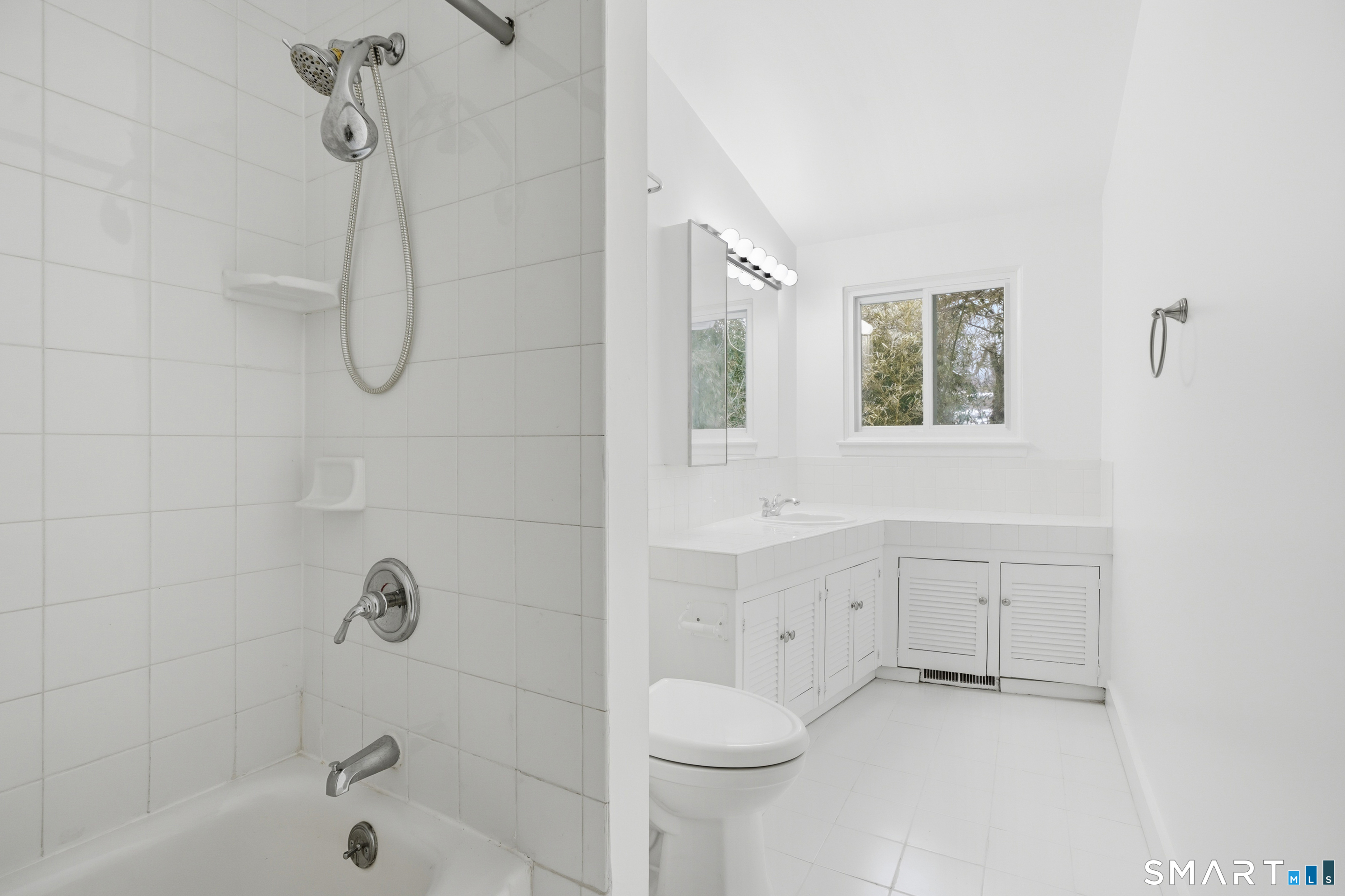 4 Split Timber Place