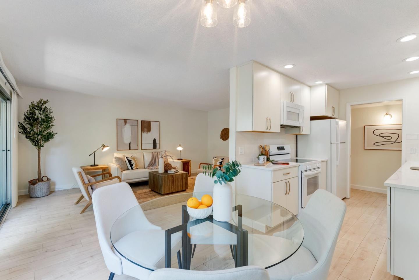 255 S Rengstorff AVE 135