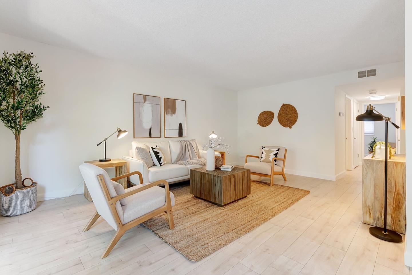 255 S Rengstorff AVE 135