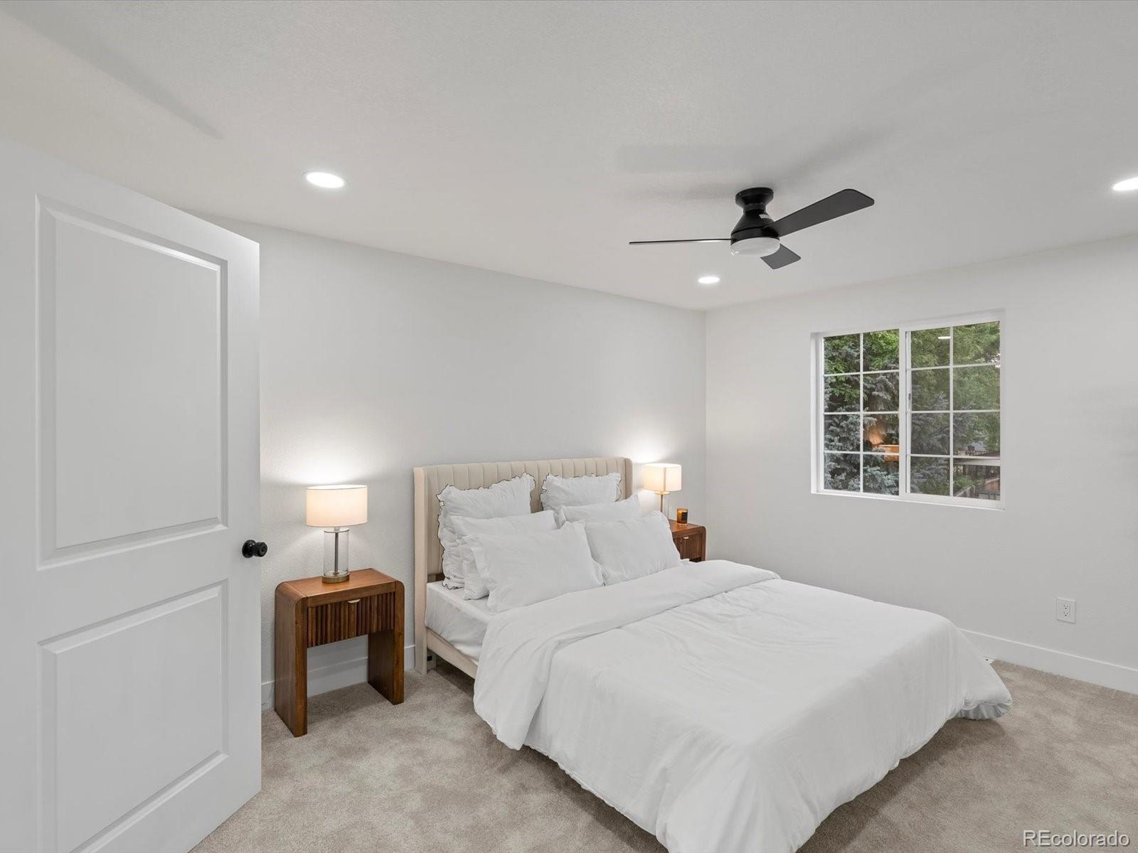 9628 W 74th Place