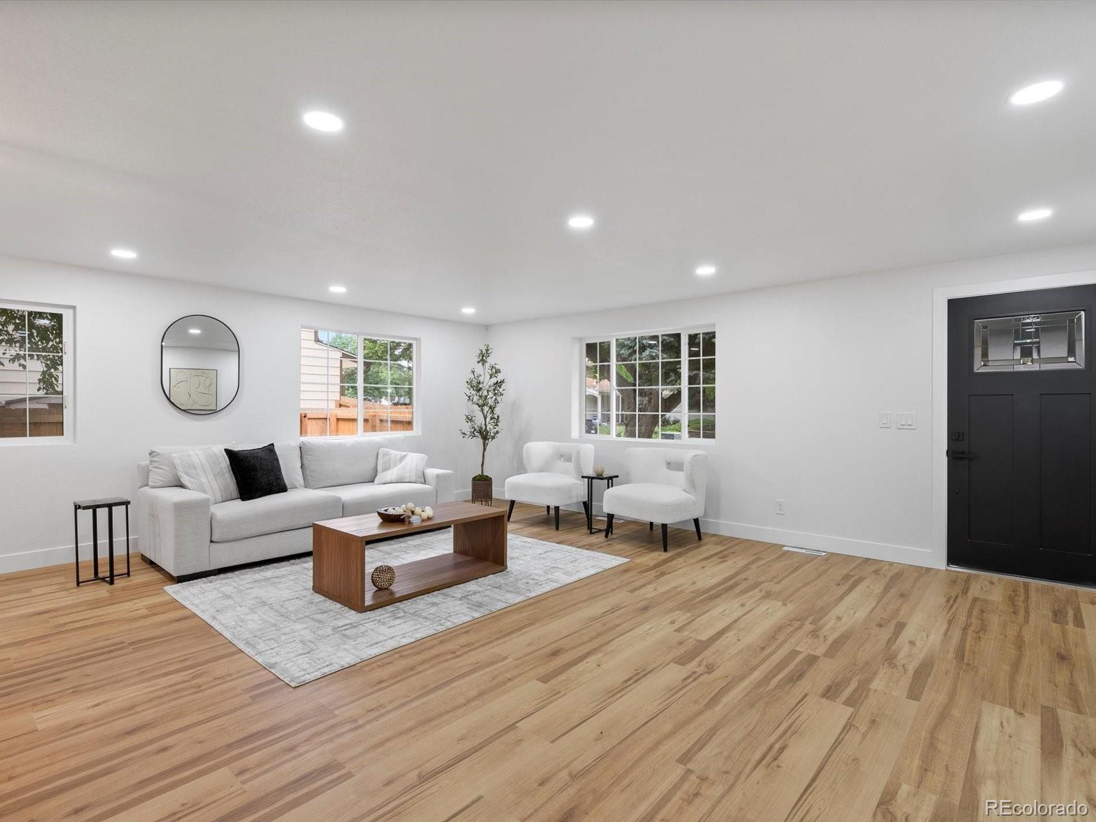 9628 W 74th Place