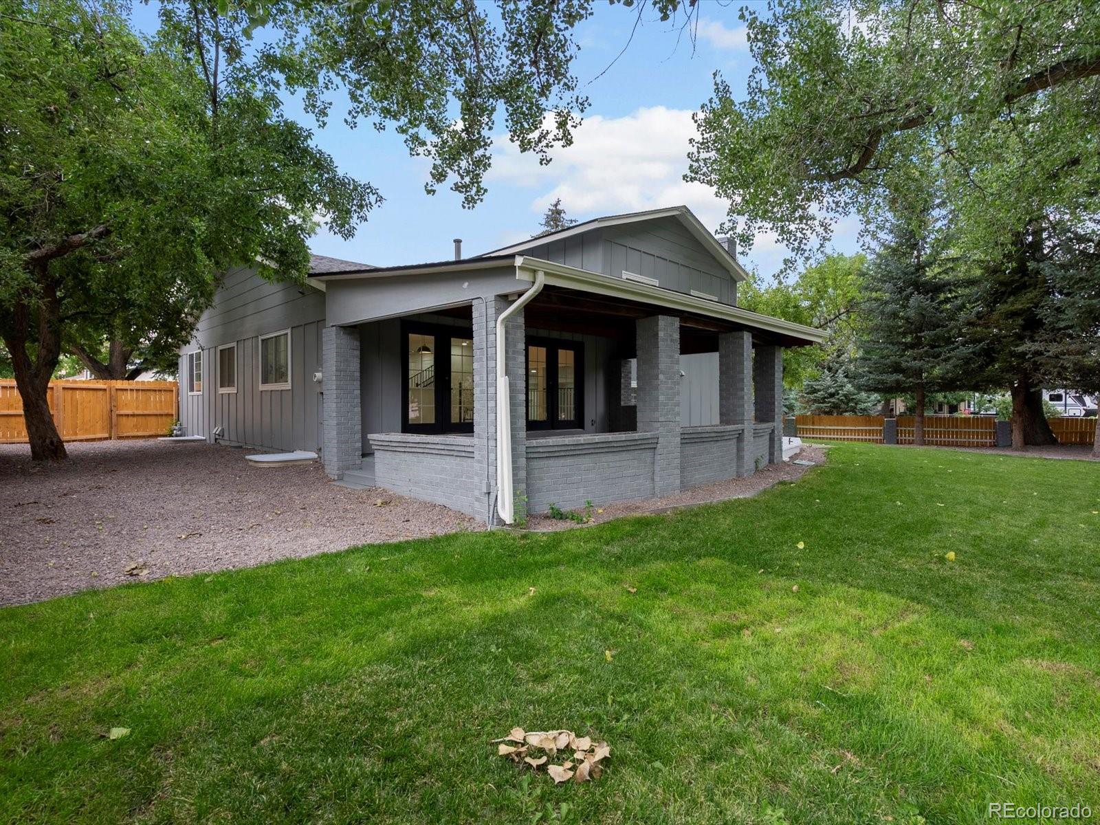 9628 W 74th Place