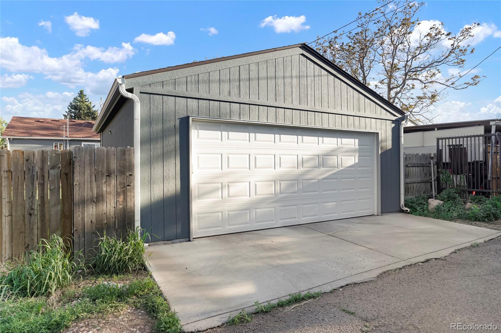 3471 W Exposition Avenue