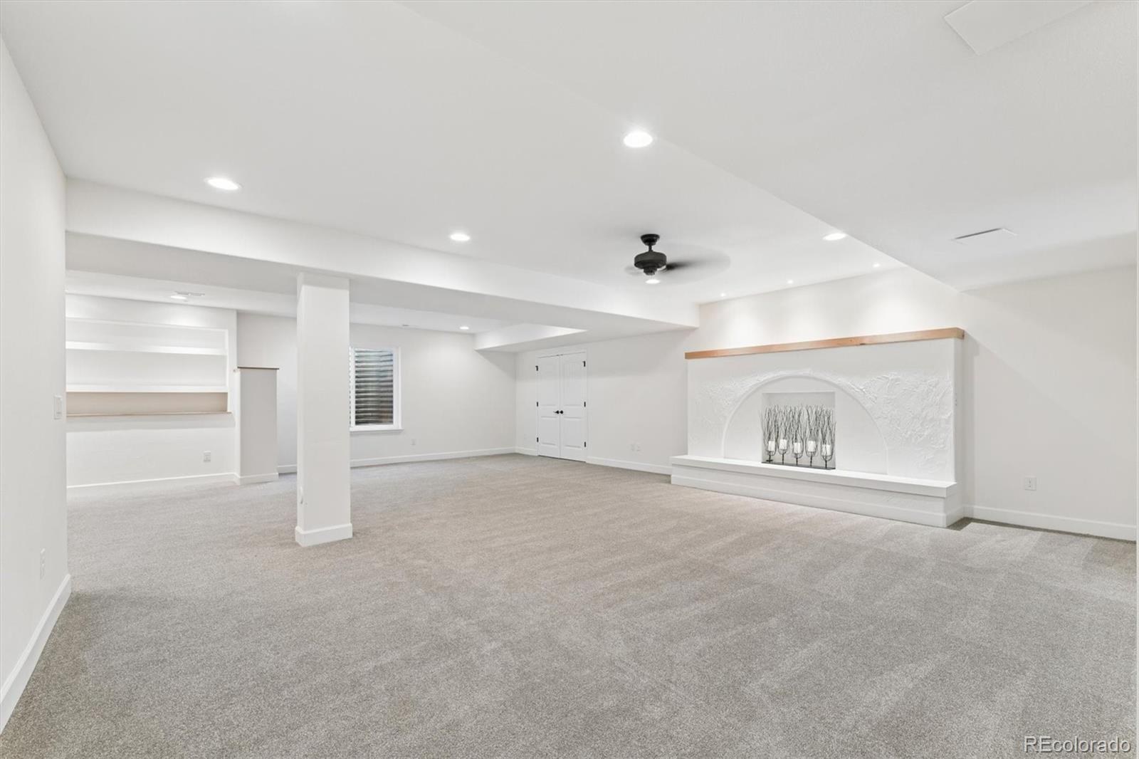 25412 E Quarto Place