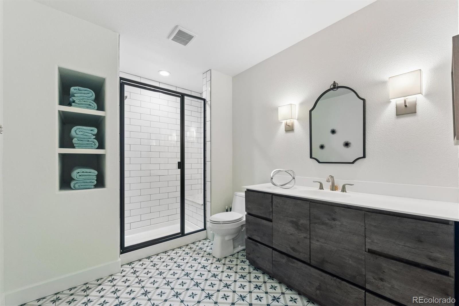 25412 E Quarto Place