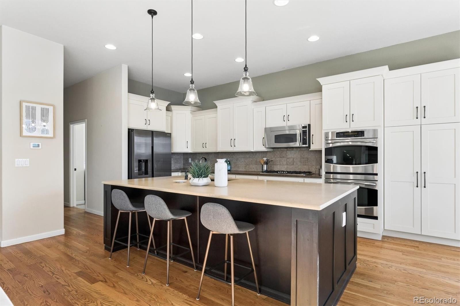 25412 E Quarto Place