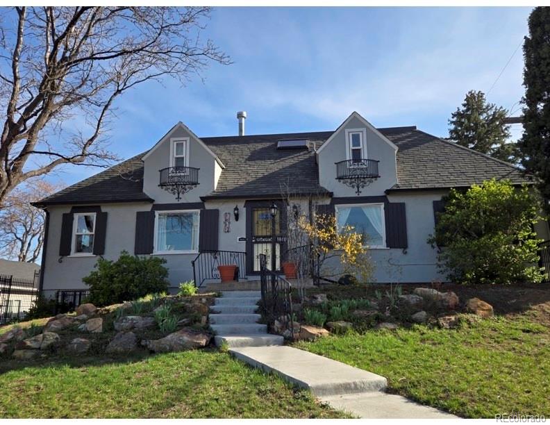 1810 W Exposition Avenue