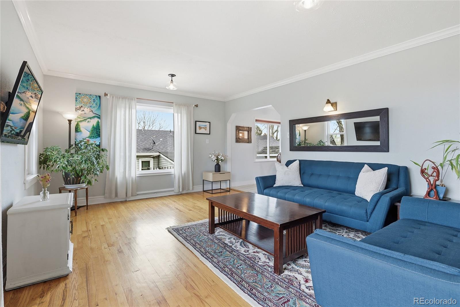 1810 W Exposition Avenue