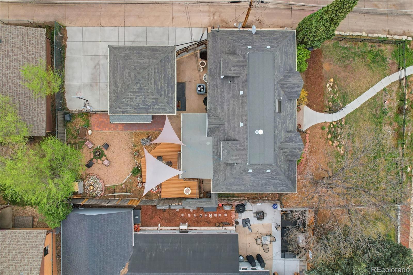 1810 W Exposition Avenue