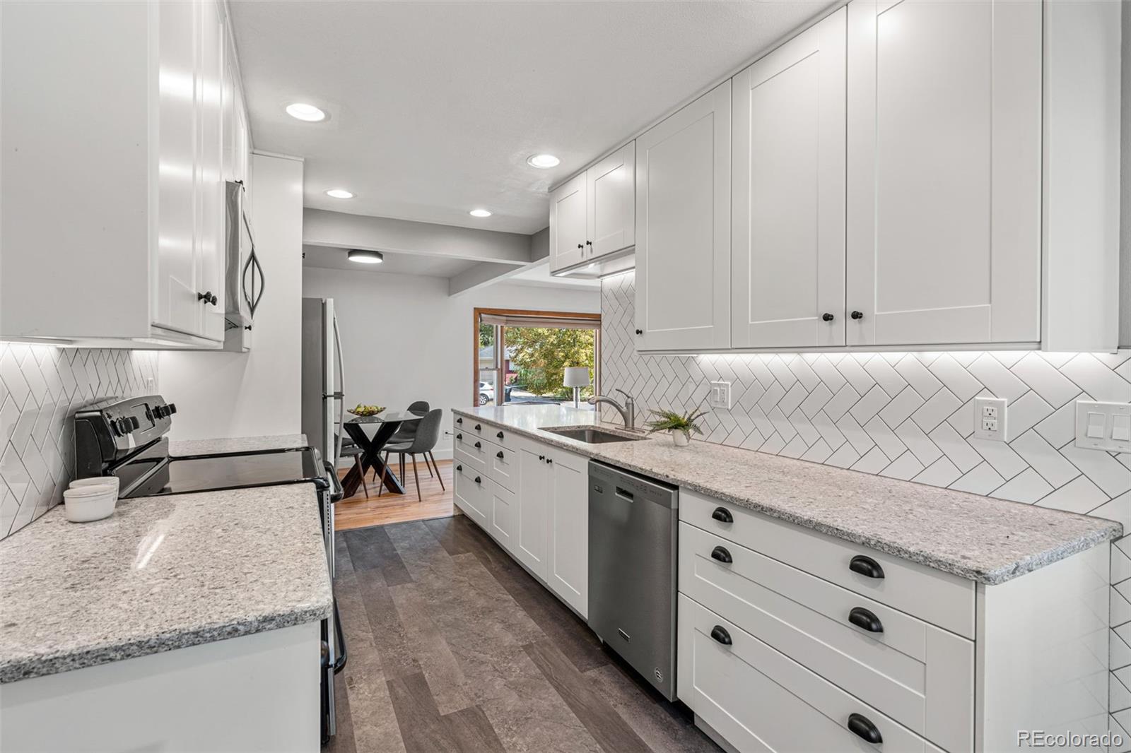 2393 S Raleigh Street