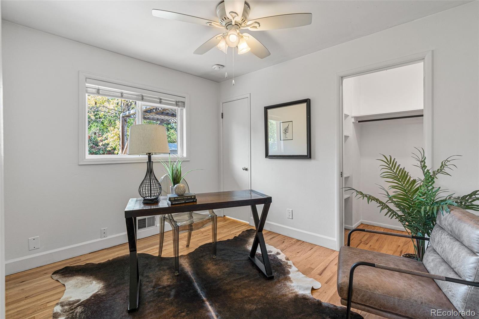 2393 S Raleigh Street