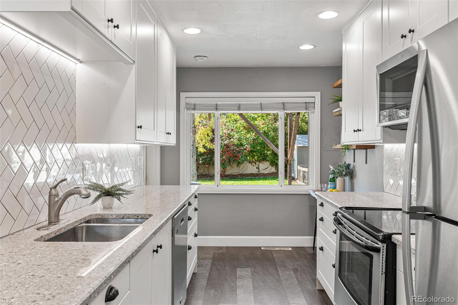 2393 S Raleigh Street