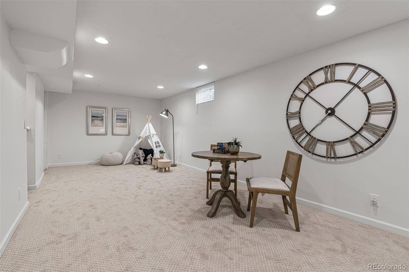 2393 S Raleigh Street