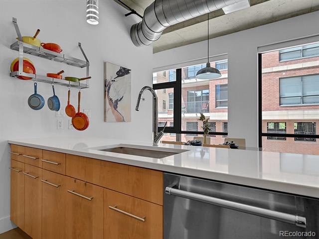 2100 16th Street Unit: 204