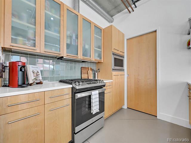 2100 16th Street Unit: 204