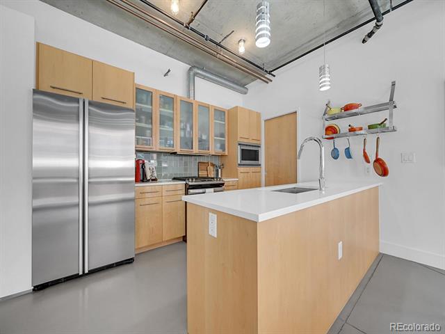 2100 16th Street Unit: 204