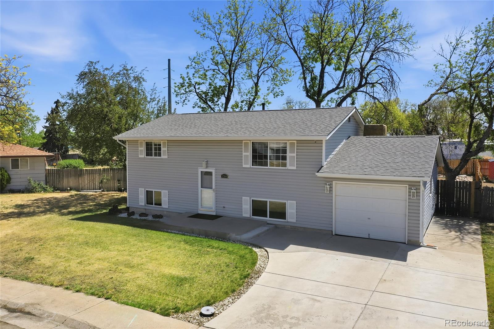 3704 E 88th Circle