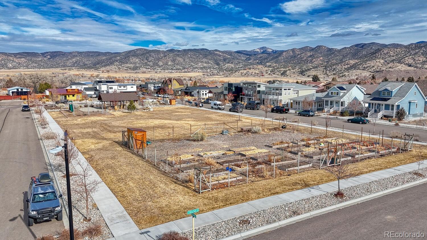 125 Crestone Mesa Drive Unit: B