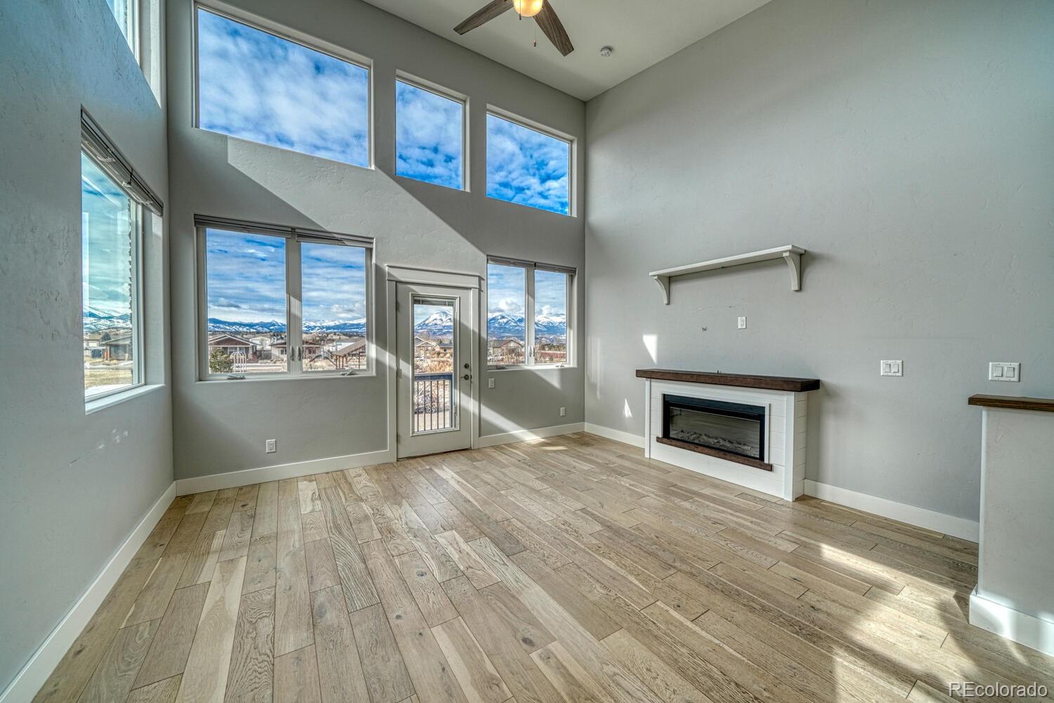 125 Crestone Mesa Drive Unit: B