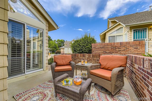 2117 S Troy Way