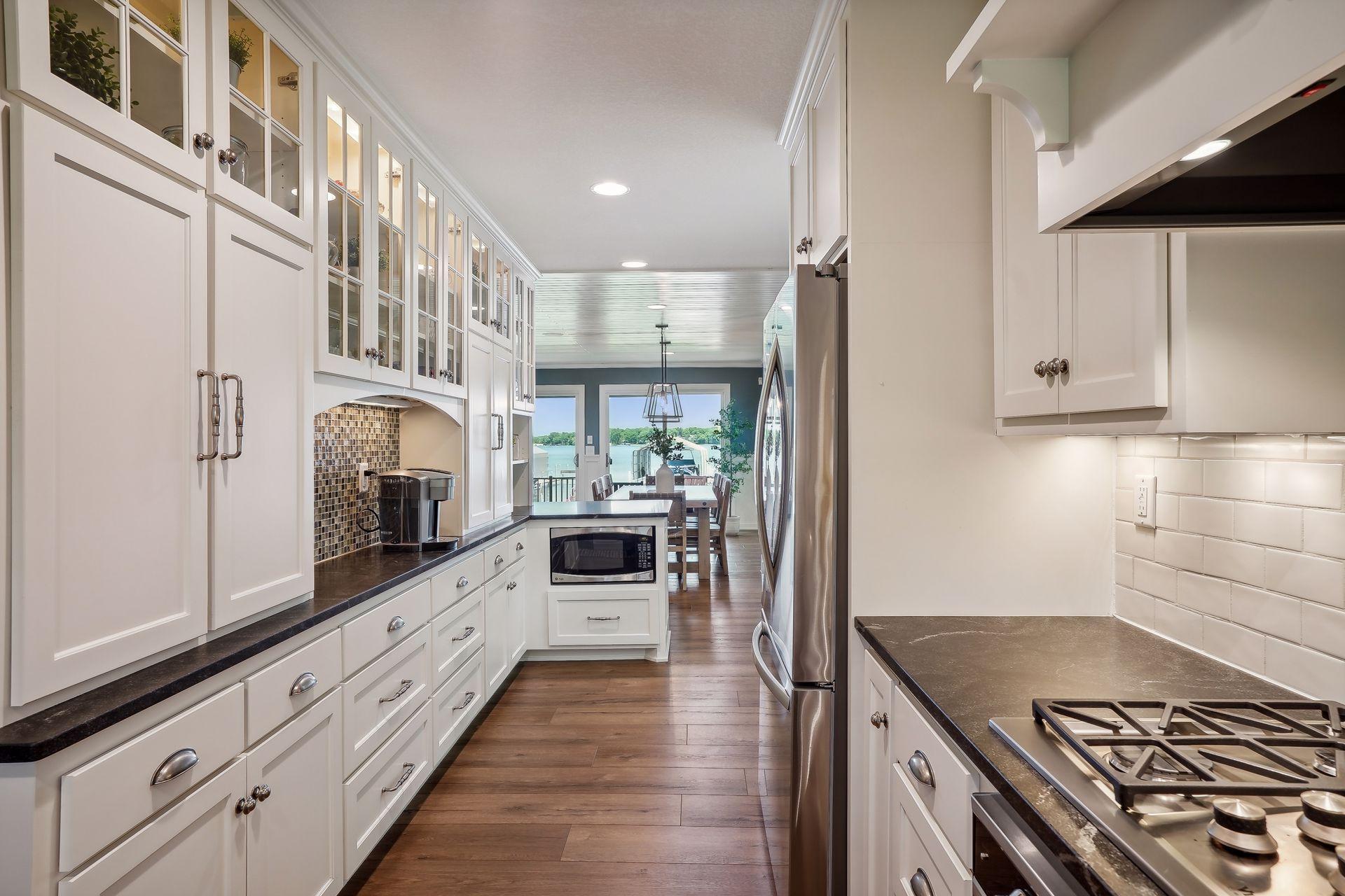 2256 Shadywood Road